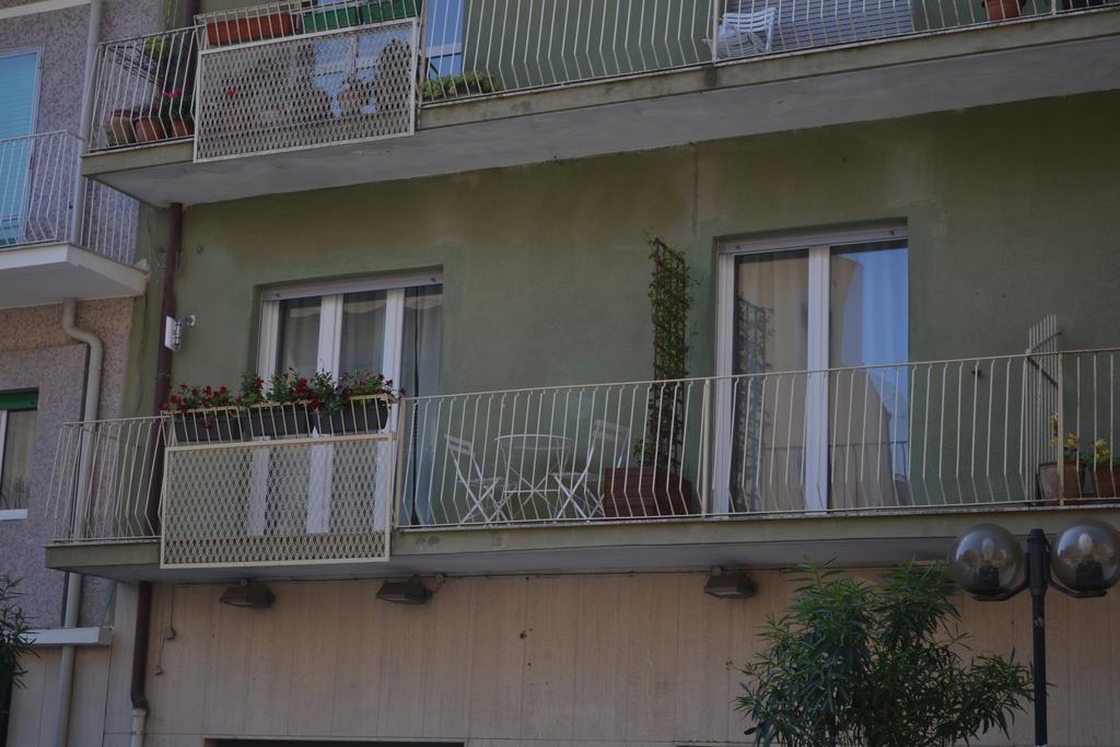 ホテル Domus Roma マテーラ エクステリア 写真